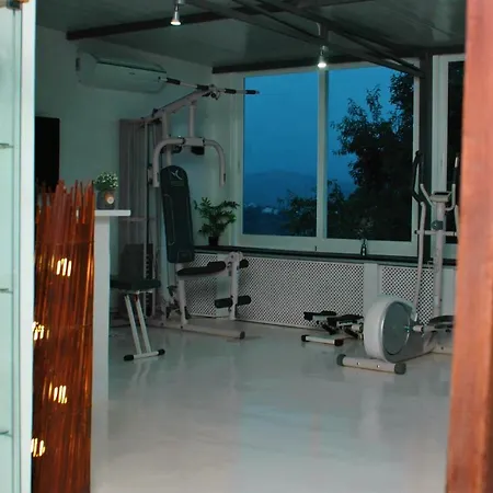 Alojamento de Acomodação e Pequeno-almoço Jingtu Wellness & Comares
