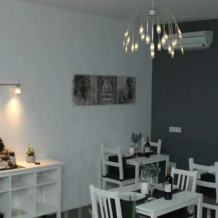 Alojamento de Acomodação e Pequeno-almoço Jingtu Wellness & Comares